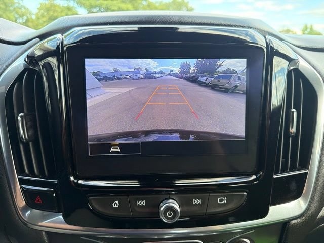 Used 2023 Chevrolet Traverse LT FWD image 31