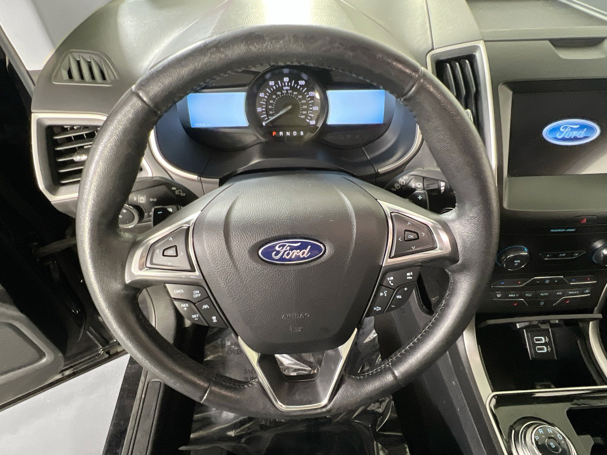 Used 2020 Ford Edge SEL w/ Convenience Package AWD/4WD image 11