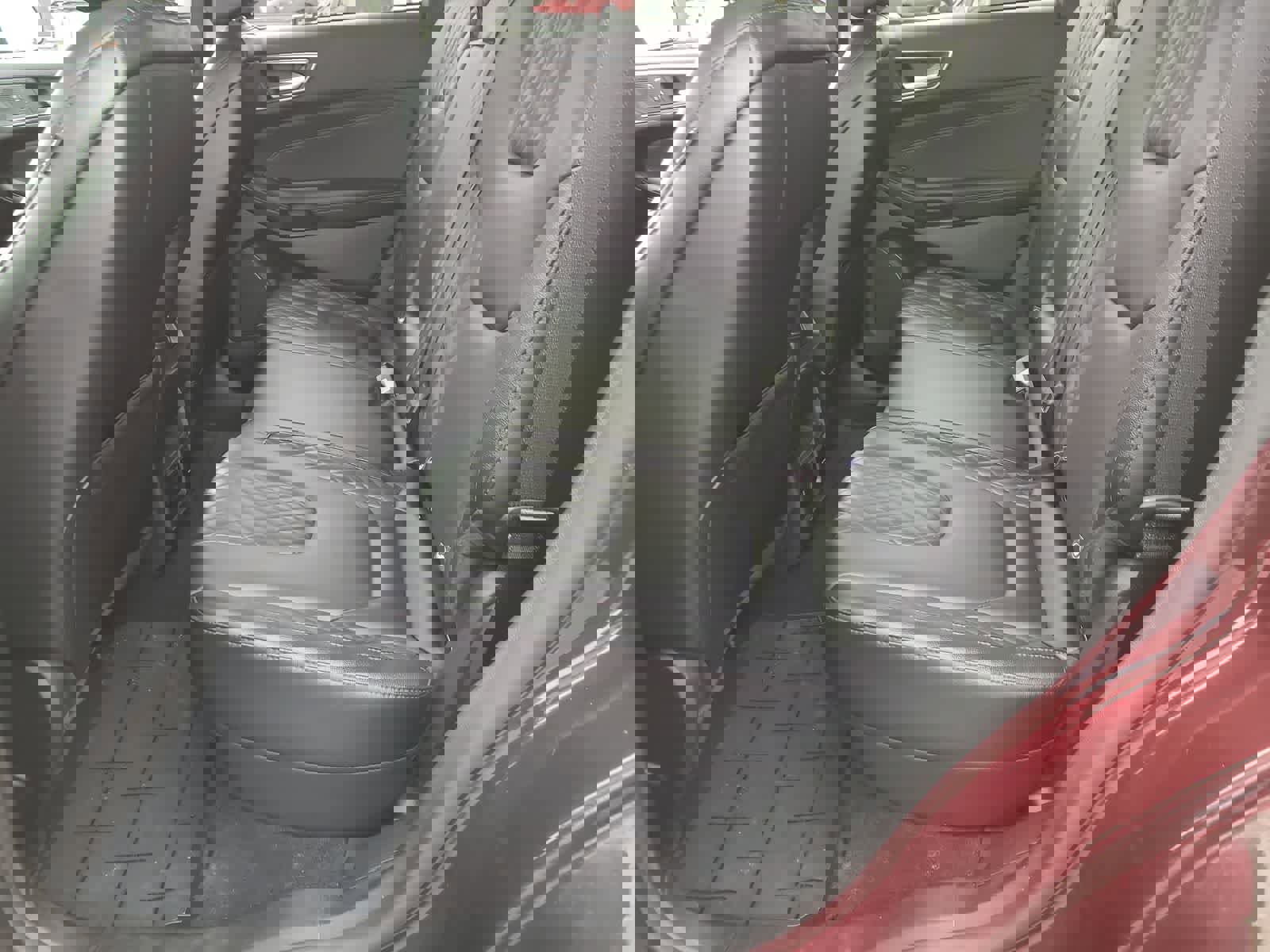 Used 2024 Ford Edge Titanium image 21