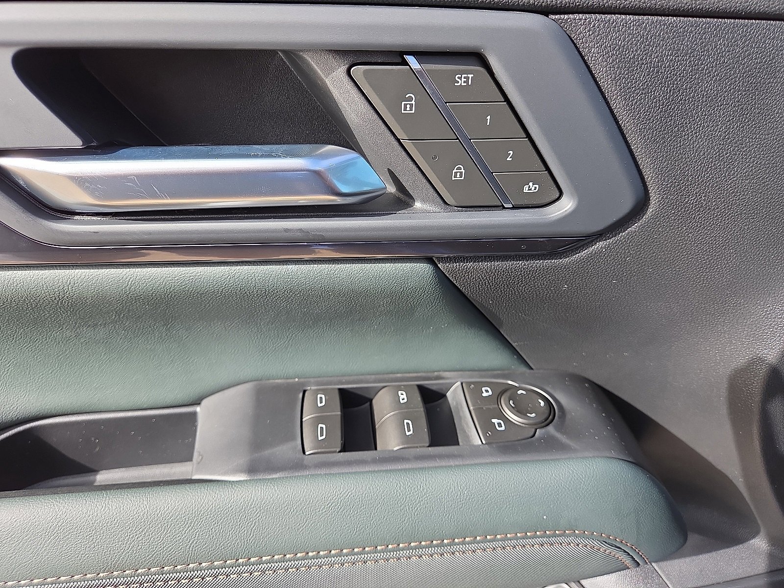 New 2026 GMC Terrain AT4 w/ Convenience Package III image 10