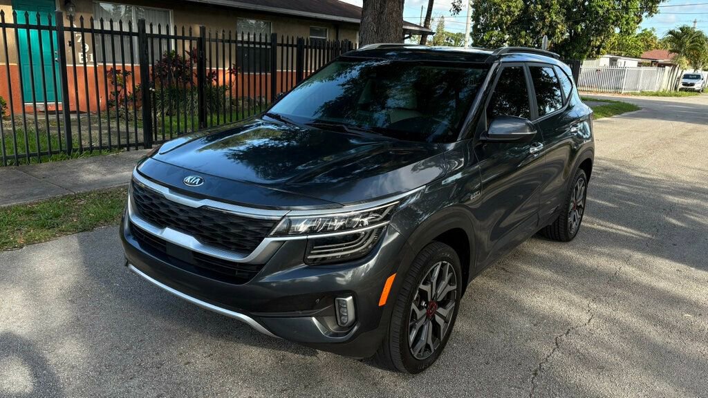 Used 2021 Kia Seltos SX w/ SX Sunroof Package