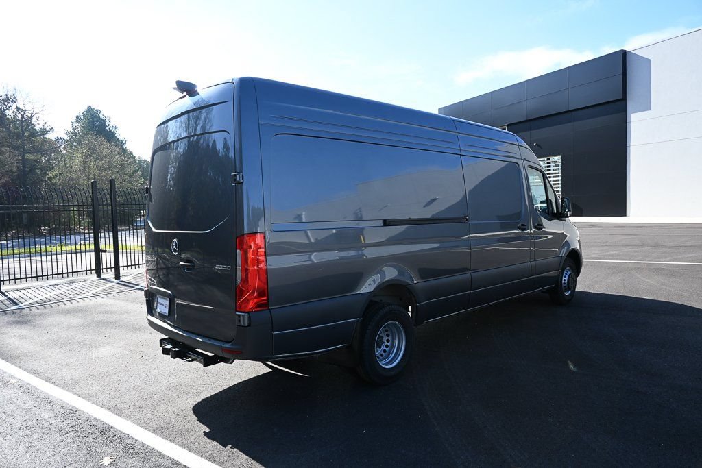 Used 2026 Mercedes-Benz Sprinter 3500 image 25