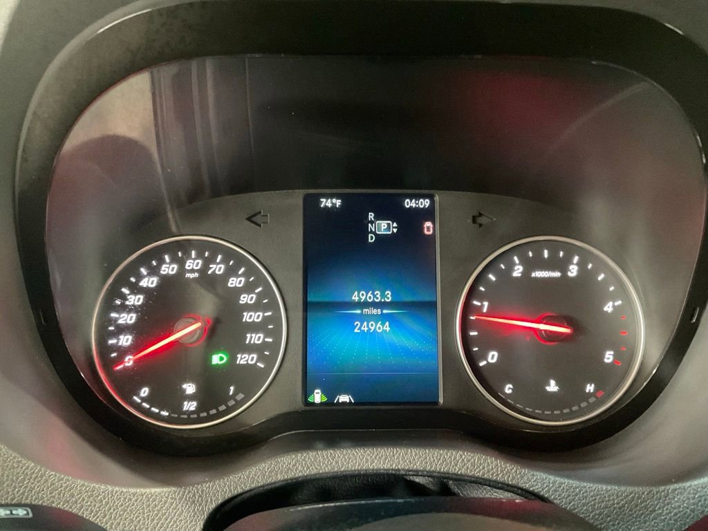 Used 2024 Mercedes-Benz Sprinter 2500 image 16