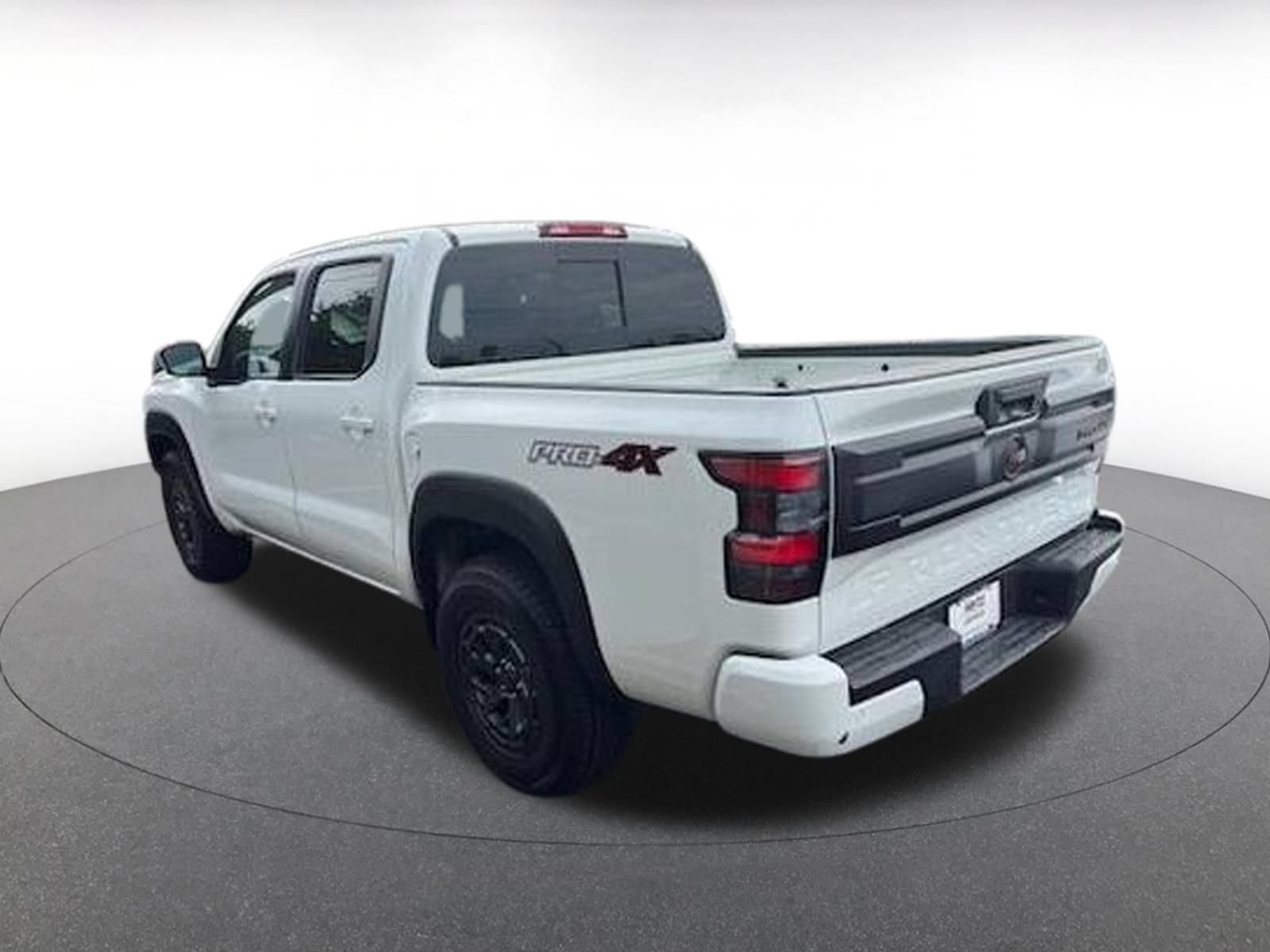 Used 2026 Nissan Frontier PRO-4X AWD/4WD image 10