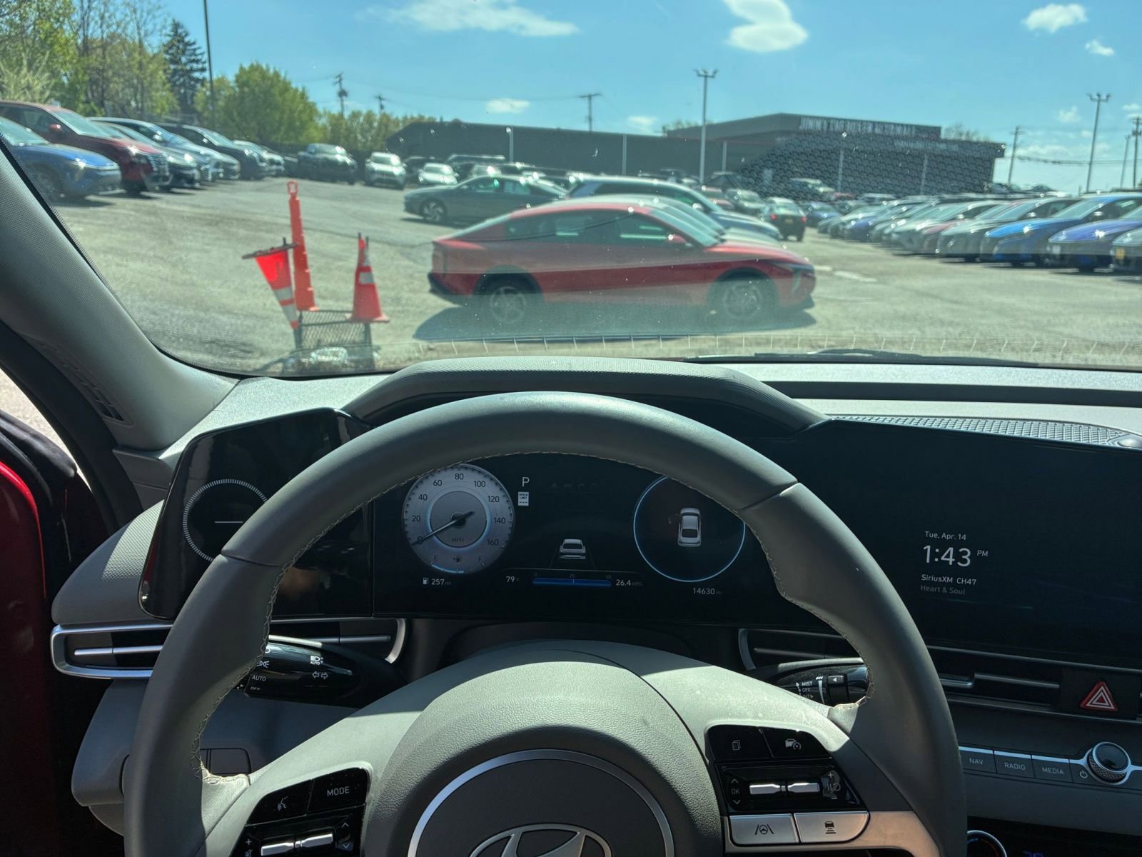 Used 2025 Hyundai Elantra SEL image 30