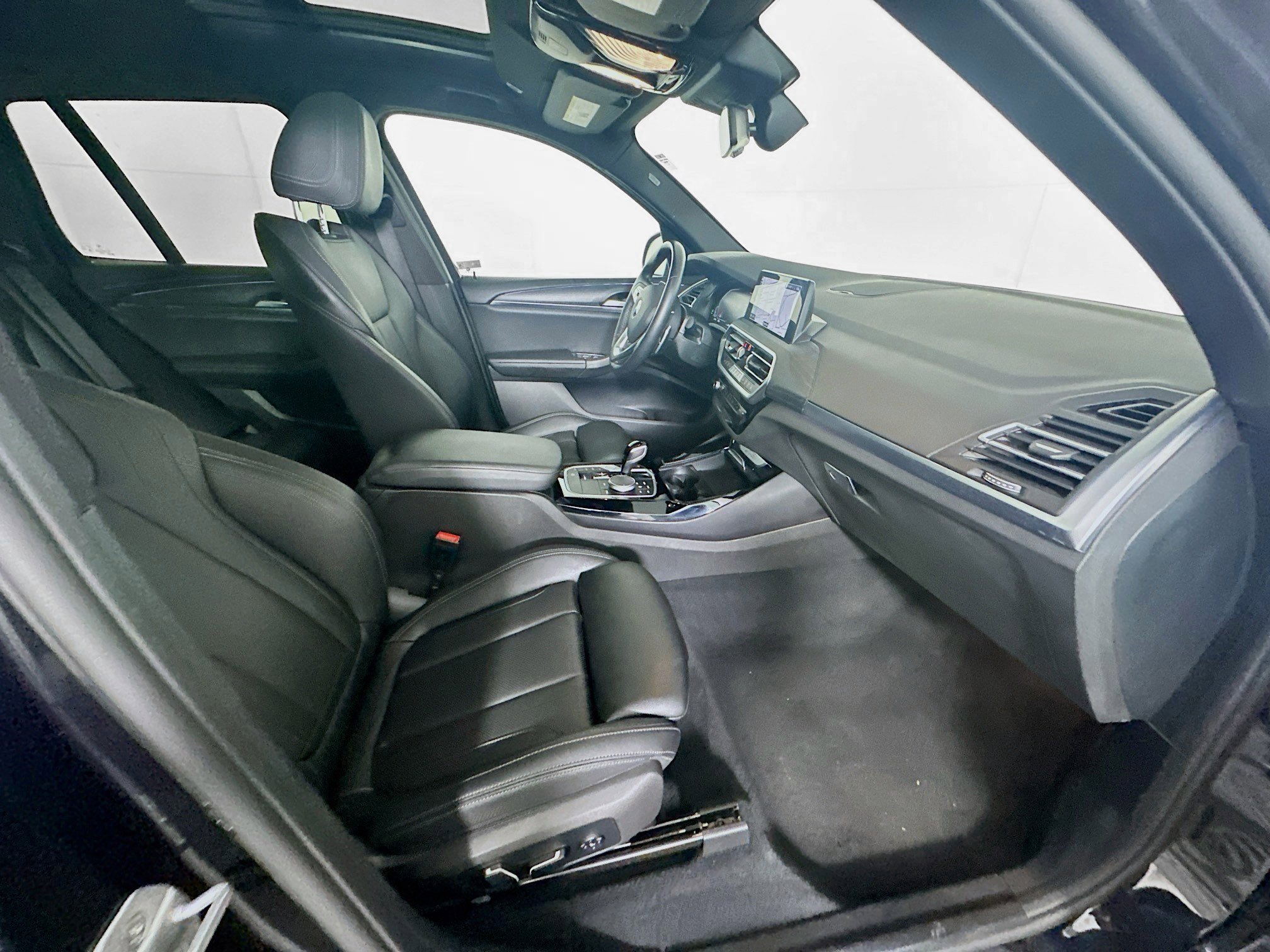 Used 2024 BMW X3 sDrive30i image 32