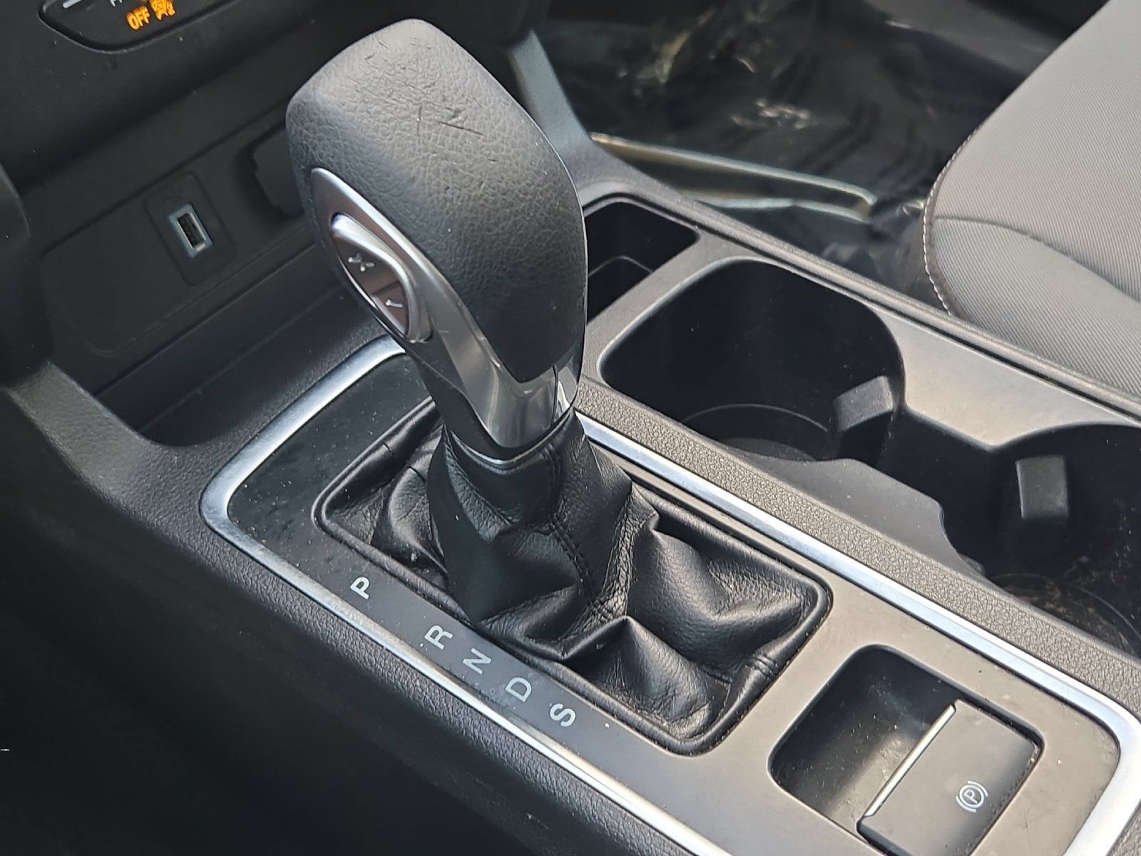 Used 2019 Ford Escape S FWD image 19