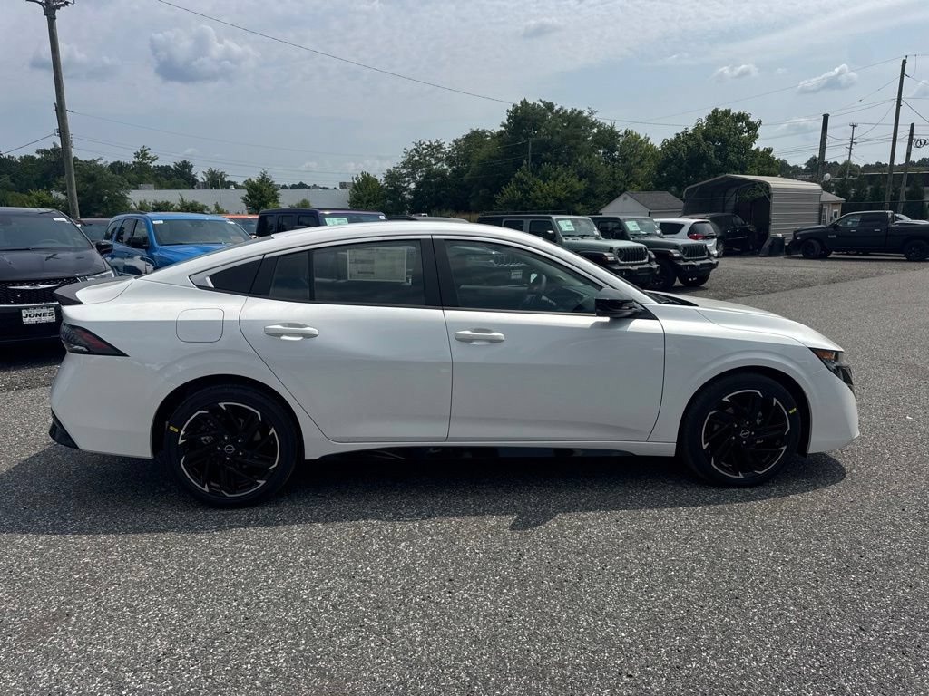 New 2026 Nissan Sentra SR w/ SR All Weather Package FWD image 4