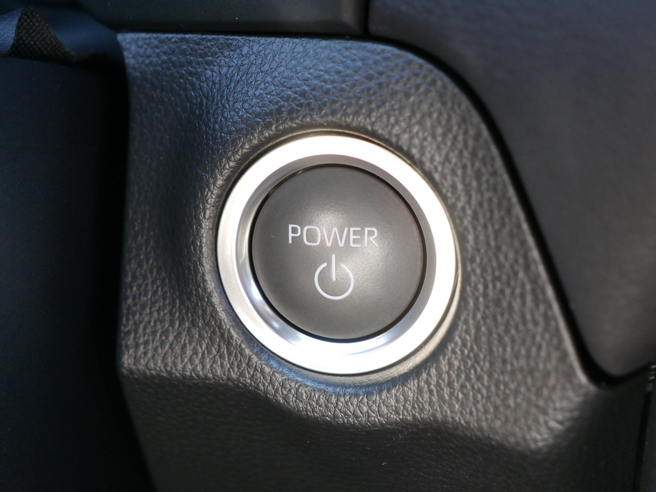 Used 2025 Toyota RAV4 XSE w/ Weather Package AWD/4WD image 29
