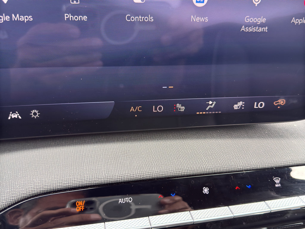 Used 2026 Buick Enclave Sport Touring FWD image 33