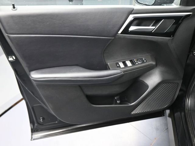 Used 2023 Mitsubishi Outlander SE image 43