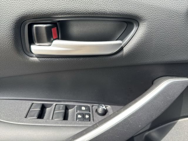Used 2024 Toyota Corolla SE w/ SE Premium Package FWD image 11
