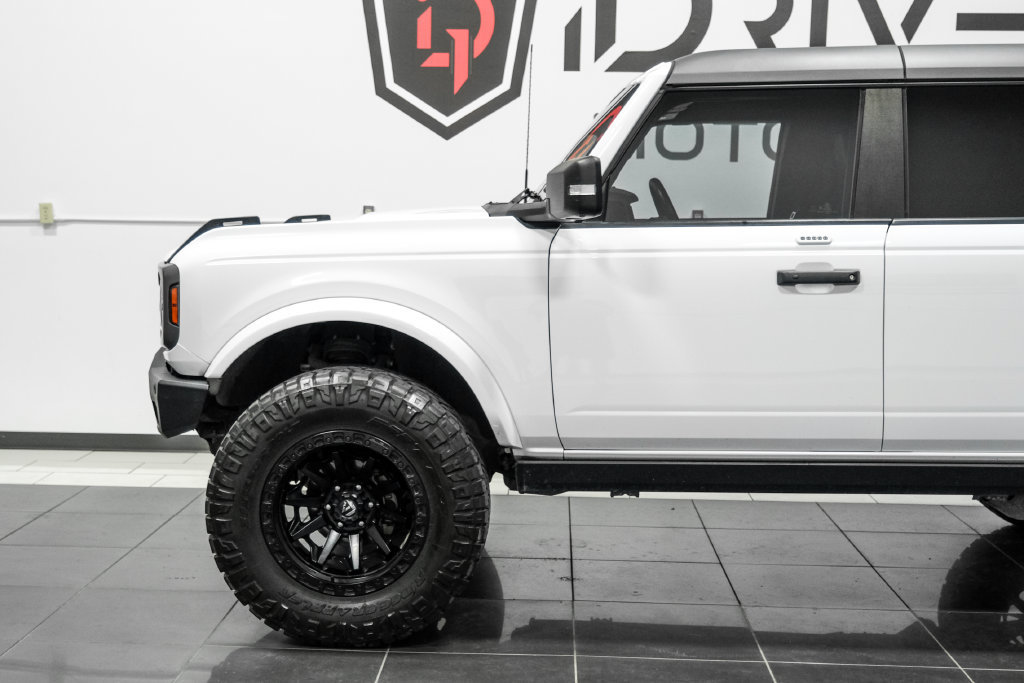 Used 2023 Ford Bronco Badlands w/ Sasquatch Package AWD/4WD image 12