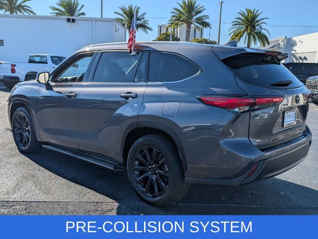Used 2022 Toyota Highlander XLE image 5