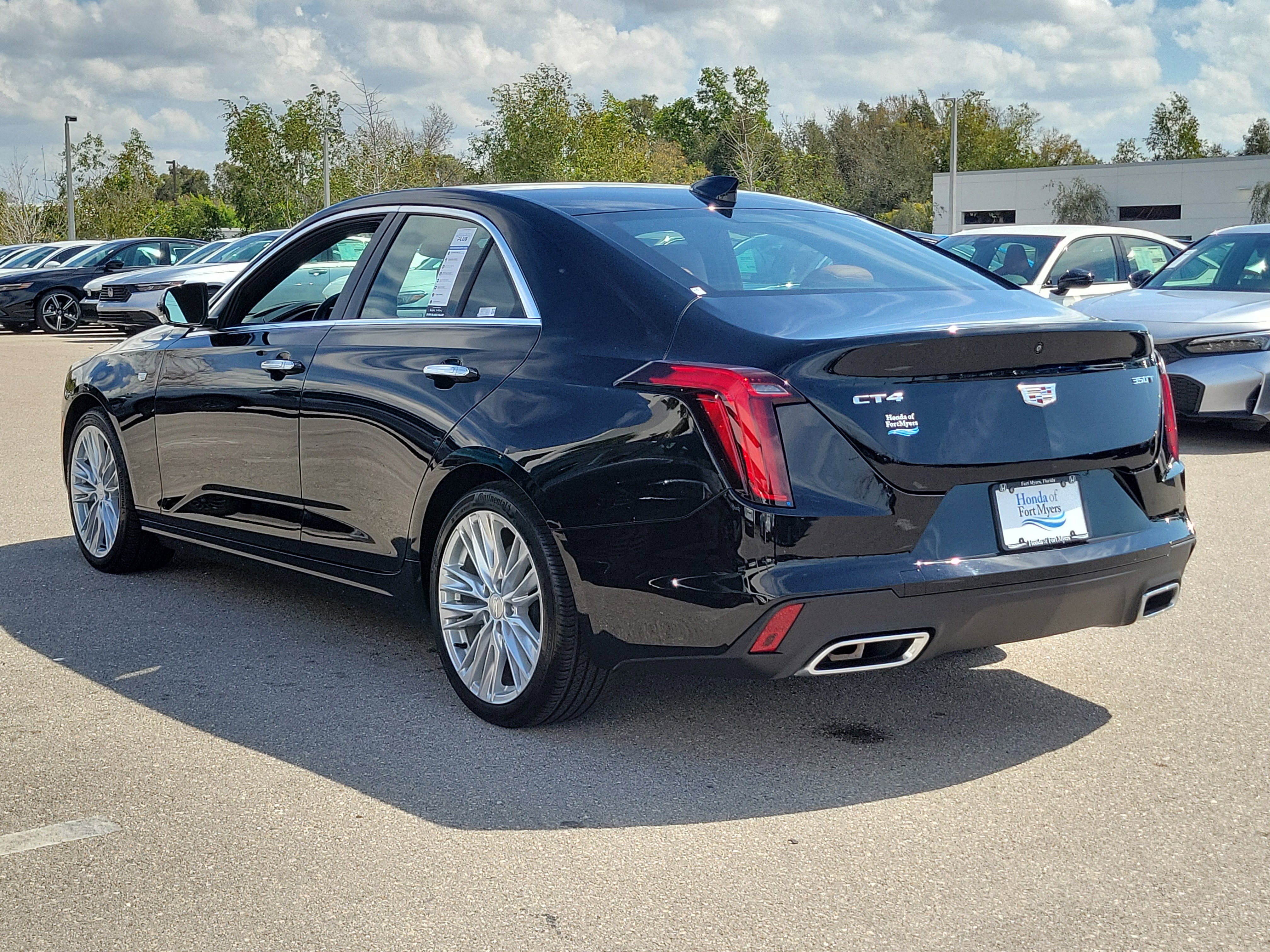 Used 2025 Cadillac CT4 Premium Luxury image 6