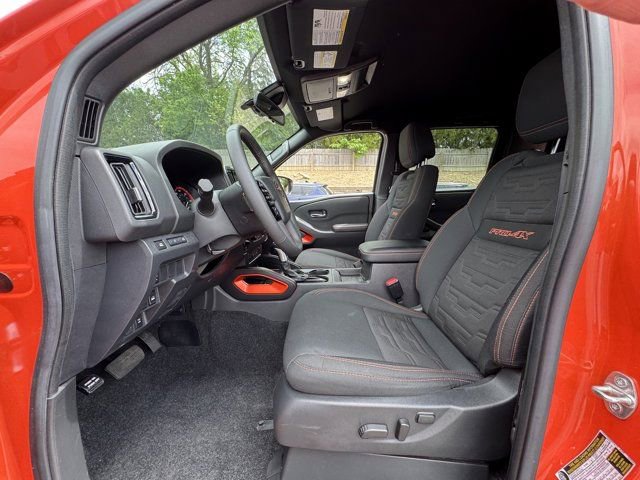 Used 2025 Nissan Frontier PRO-4X AWD/4WD image 21