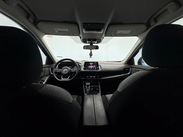 Used 2022 Nissan Rogue SV FWD image 22