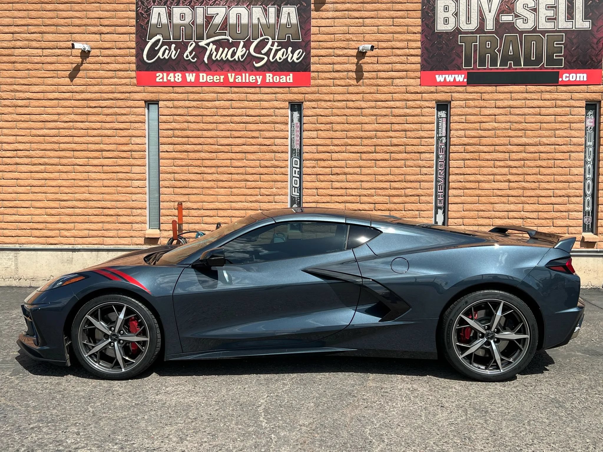 Used 2021 Chevrolet Corvette Stingray Preferred Cpe w/ Z51 Performance Package RWD image 1