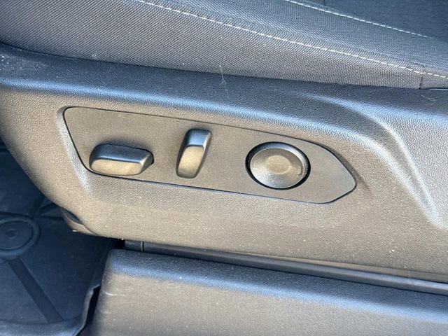 Certified 2025 Chevrolet Silverado 1500 Custom image 27