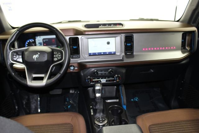 Used 2023 Ford Bronco Outer Banks AWD/4WD image 18