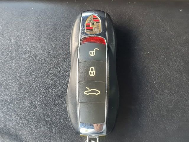 Used 2017 Porsche 911 Carrera RWD image 29