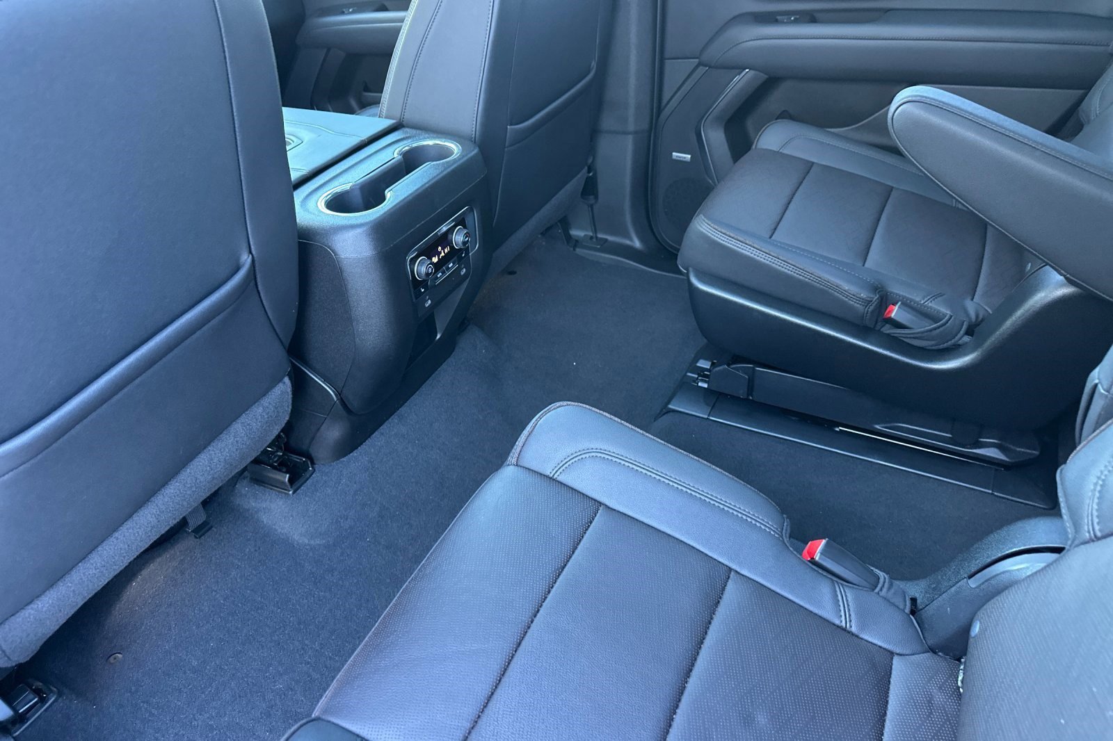 Used 2023 Chevrolet Tahoe High Country image 26