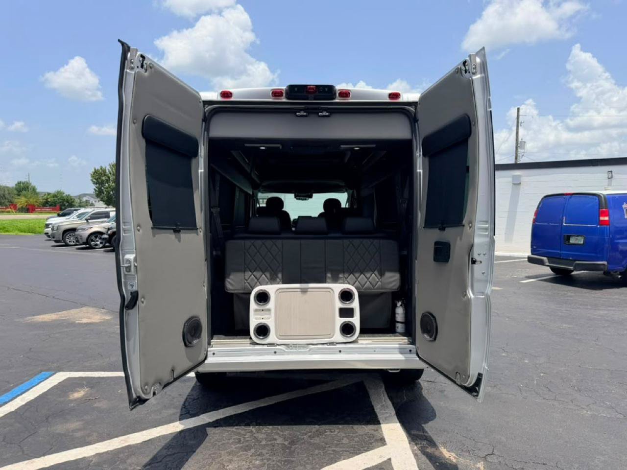 Used 2023 RAM ProMaster 2500 w/ Premium Convenience Group (B) FWD image 6