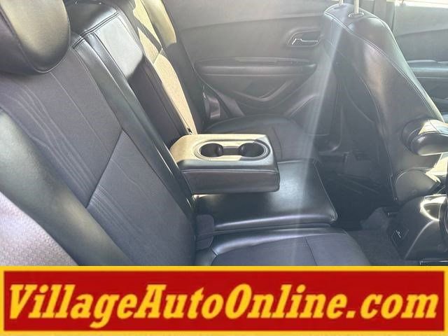 Used 2016 Chevrolet Trax LT w/ LT Convenience Package FWD image 40