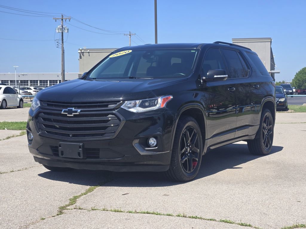 Used 2020 Chevrolet Traverse Premier w/ Redline Edition FWD image 3