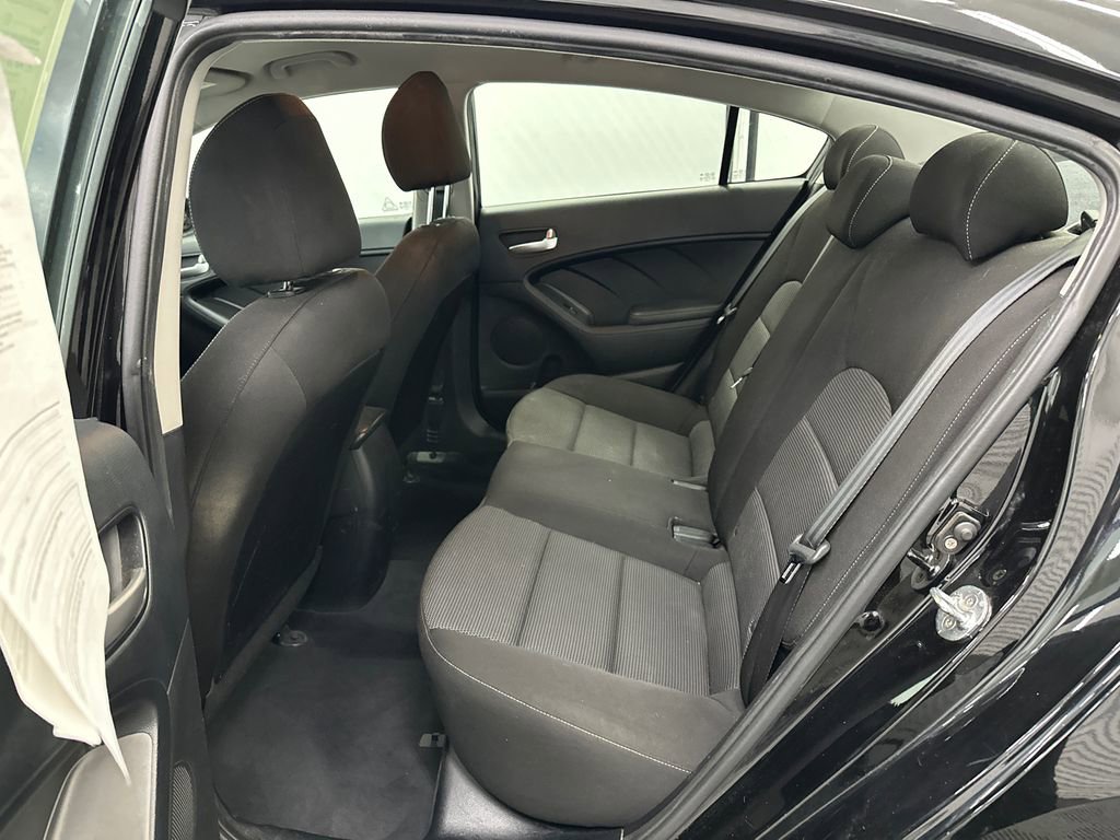 Used 2017 Kia Forte LX image 17