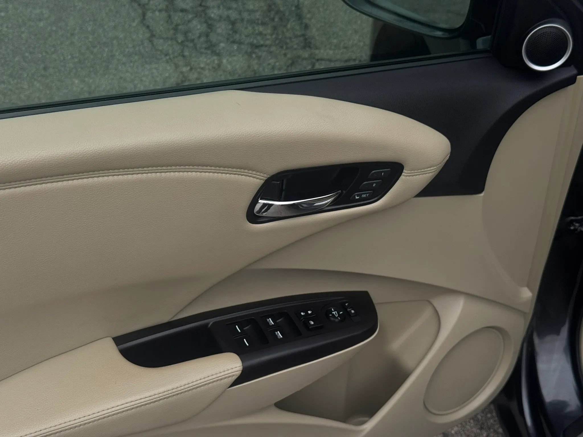 Used 2013 Lexus RX 450h FWD w/ Navigation Pkg image 18