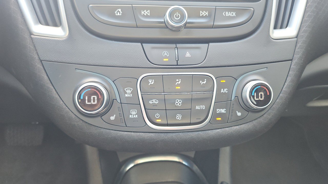Used 2024 Chevrolet Malibu LT FWD image 20