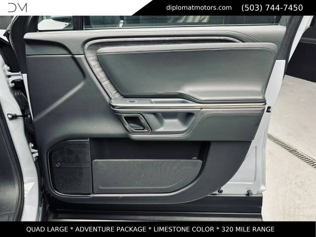Used 2024 Rivian R1S Adventure AWD/4WD image 29