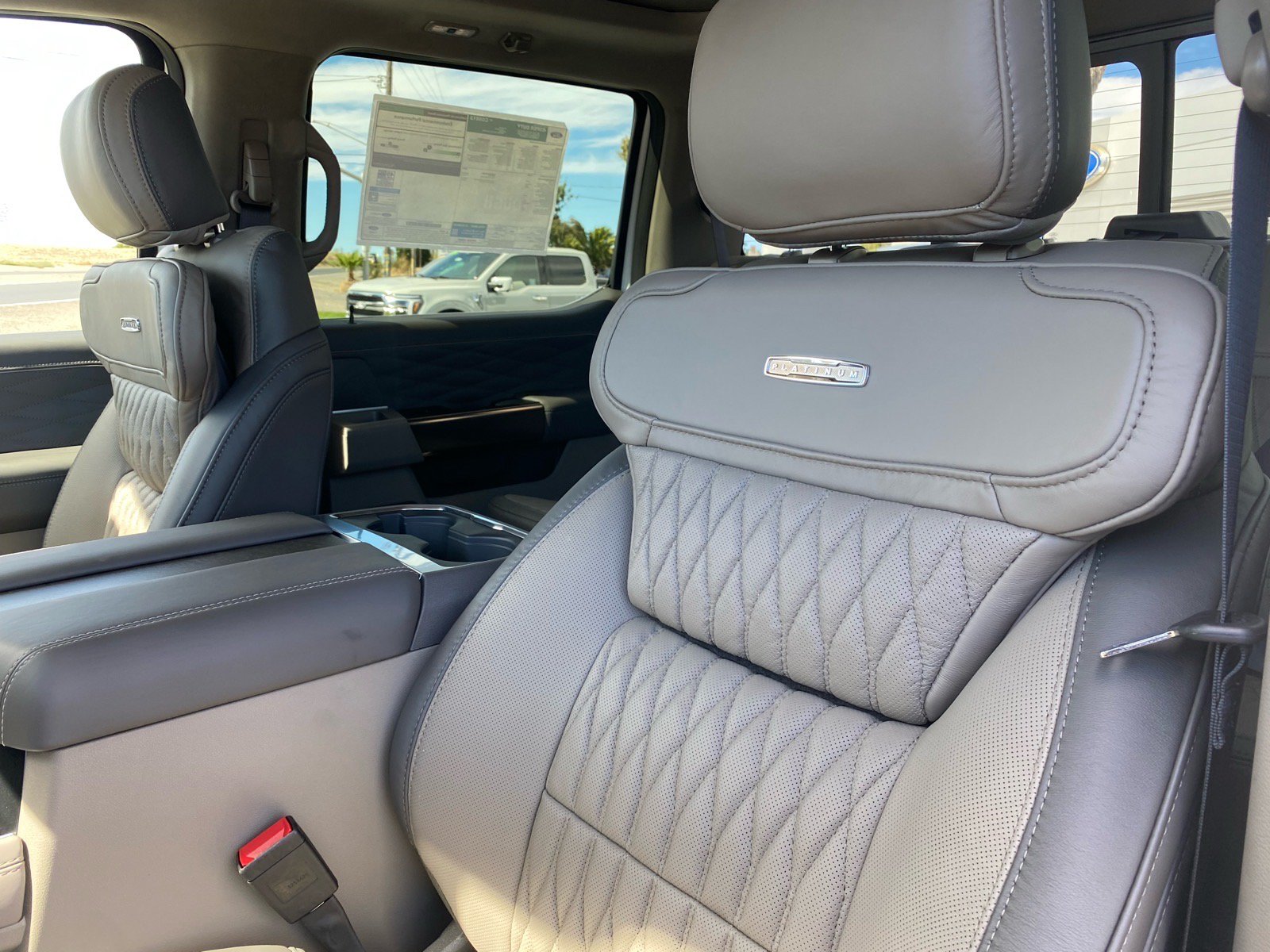 New 2027 Ford F450 Platinum w/ Platinum Plus Package AWD/4WD image 24