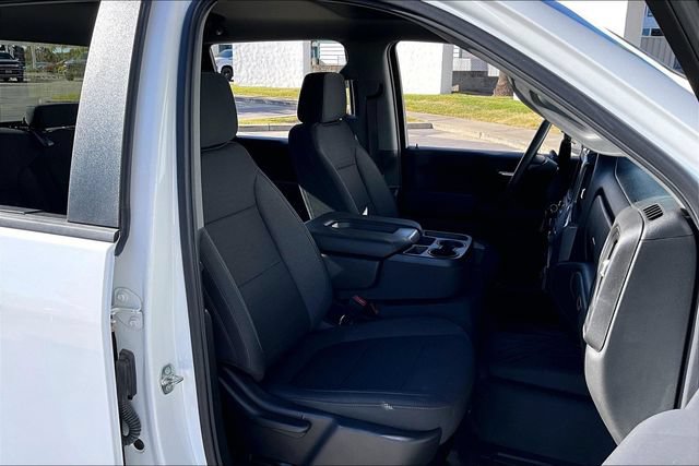 Certified 2022 Chevrolet Silverado 2500 Custom w/ Custom Value Package AWD/4WD image 7