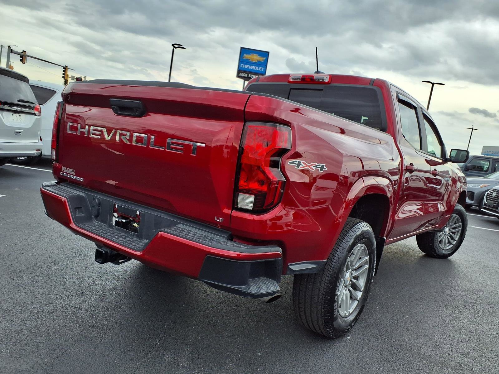 Used 2024 Chevrolet Colorado LT w/ LT Convenience Package II AWD/4WD image 30