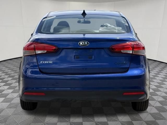 Used 2017 Kia Forte LX FWD image 14