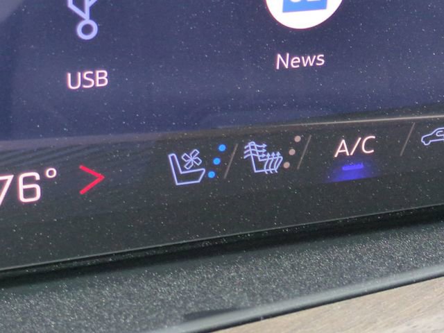 New 2026 Chevrolet Suburban High Country image 23