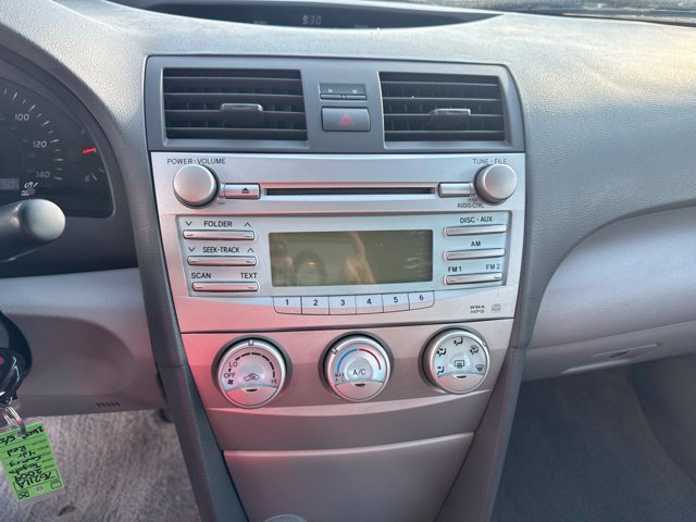 Used 2009 Toyota Camry LE FWD image 11