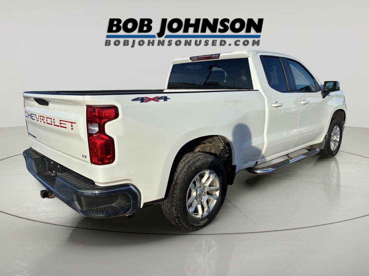 Used 2023 Chevrolet Silverado 1500 LT AWD/4WD image 9