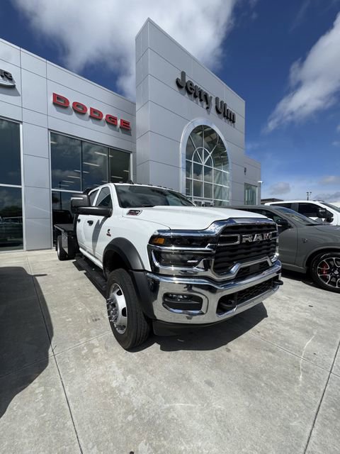 New 2026 RAM 5500 Tradesman AWD/4WD image 2