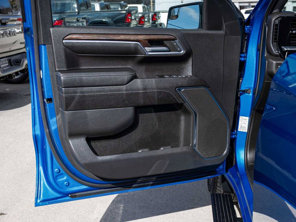 Used 2023 GMC Sierra 1500 Elevation image 11