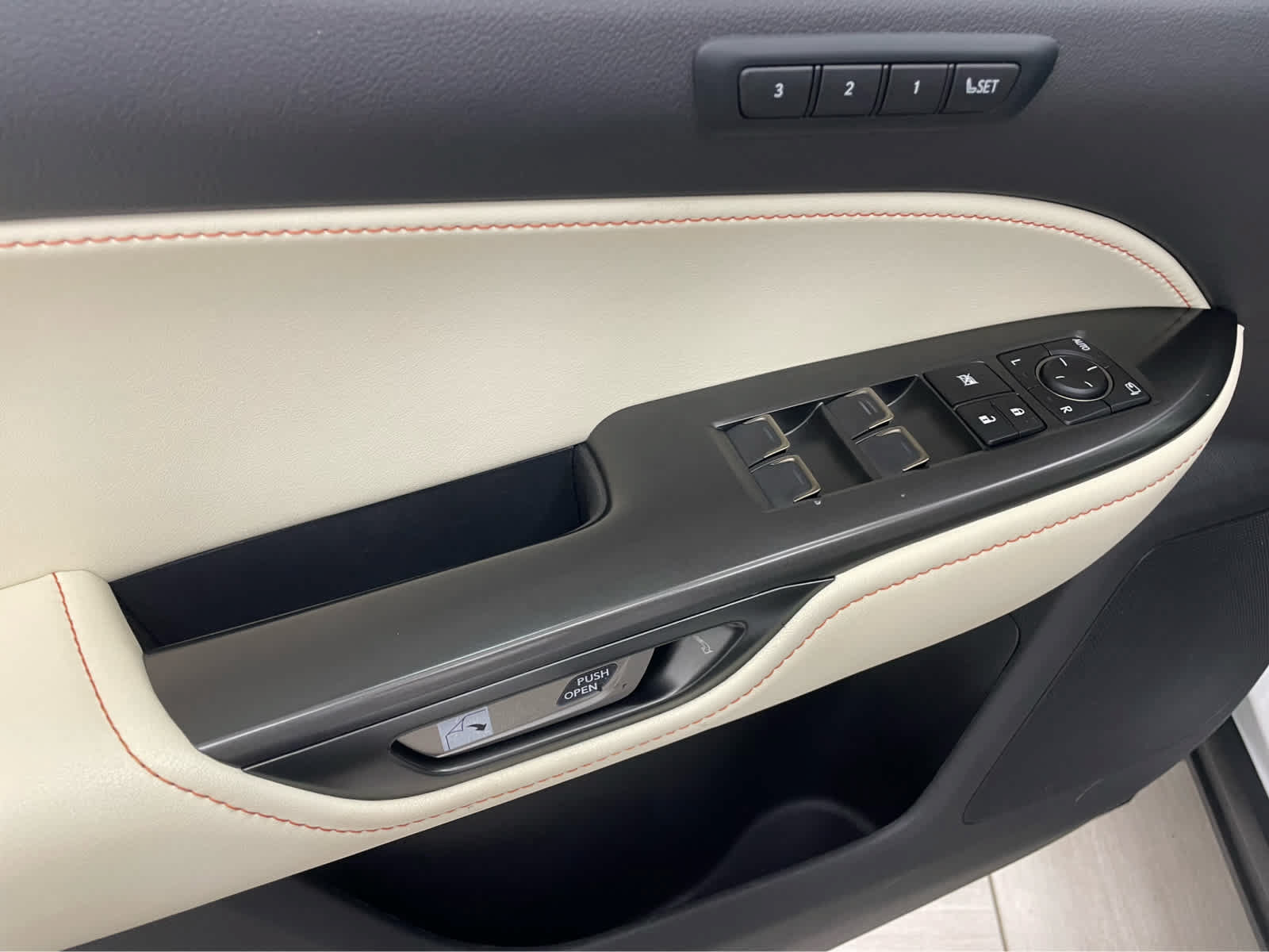 Used 2024 Lexus NX 350 AWD image 10