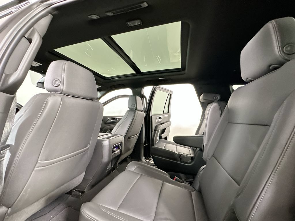 Used 2026 Chevrolet Tahoe Z71 w/ Comfort Package AWD/4WD image 12