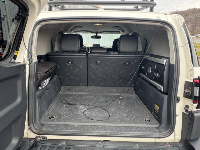 Used 2014 Toyota FJ Cruiser 4WD image 14