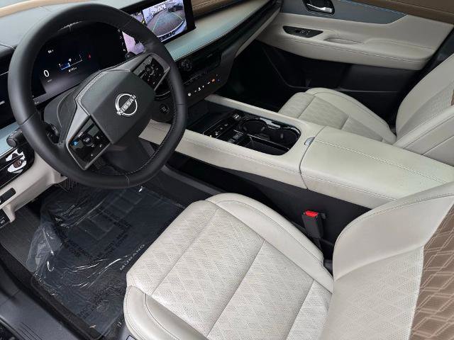 Certified 2025 Nissan Murano Platinum w/ Cargo Package AWD/4WD image 18