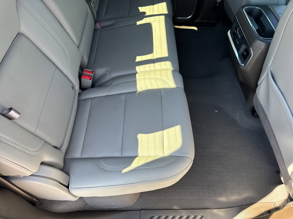 Used 2022 Chevrolet Silverado 1500 LTZ AWD/4WD image 28