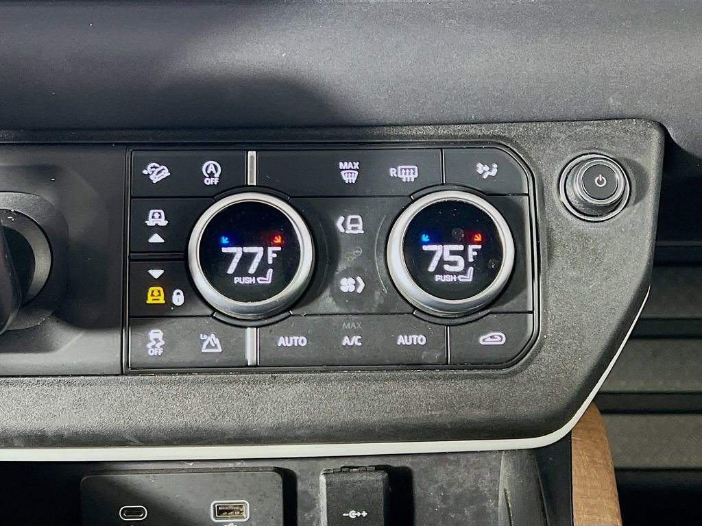 Used 2022 Land Rover Defender 110 S image 16