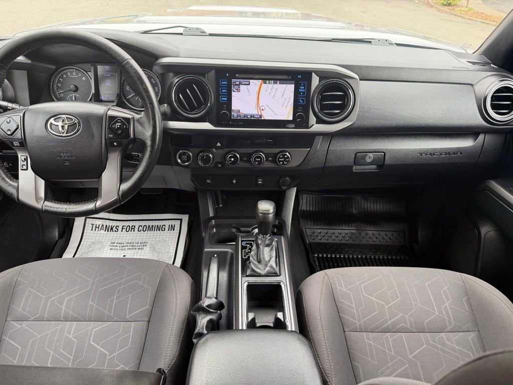 Used 2016 Toyota Tacoma TRD Sport w/ Exterior Package AWD/4WD image 27