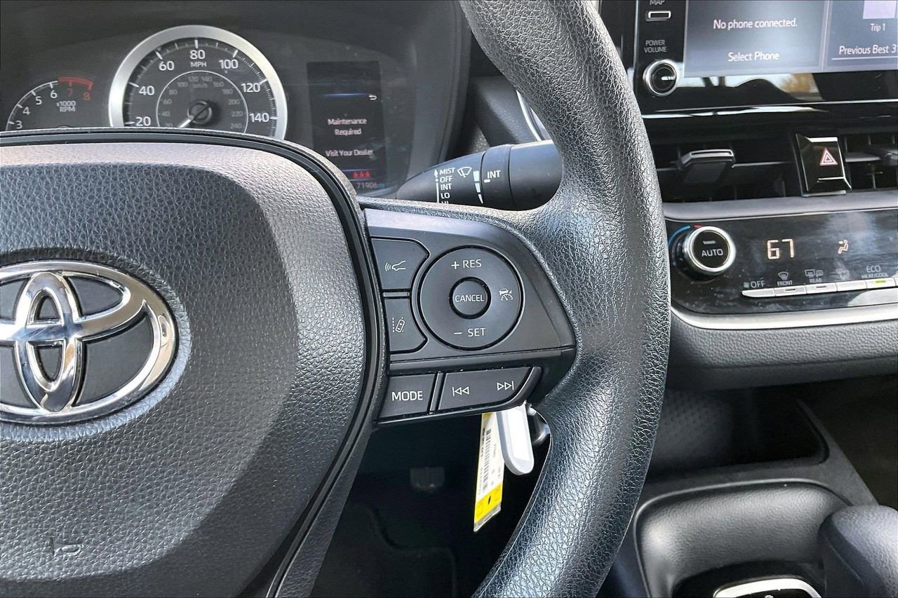 Used 2020 Toyota Corolla LE image 27